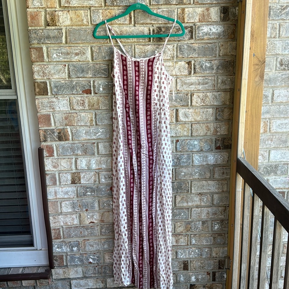 NWT Exist dress   Adjustable, shoulder straps, functioning tie back